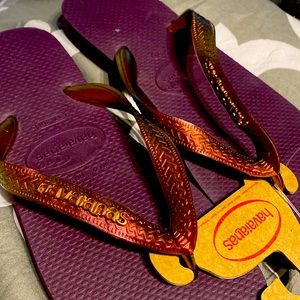 NWT Havaianas flip flops